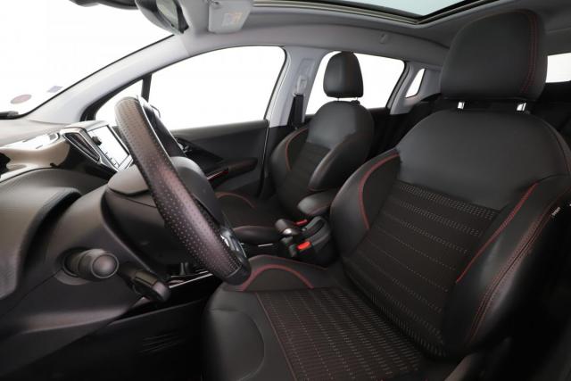 Peugeot 2008 image 5