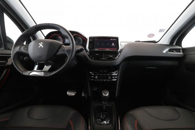 Peugeot 2008 image 3