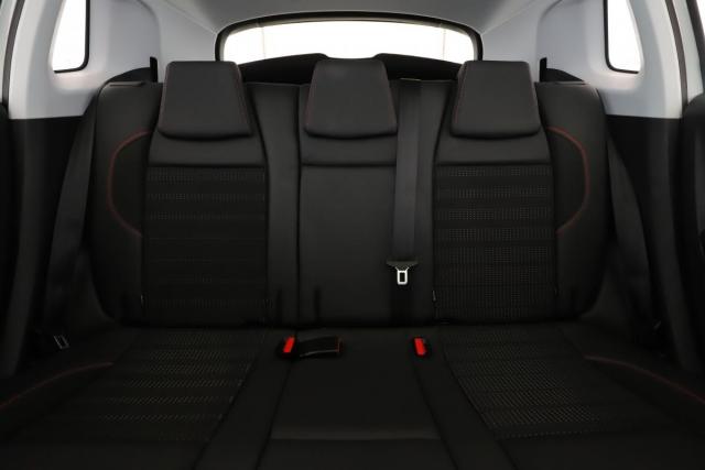 Peugeot 2008 image 9