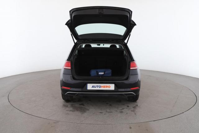 Volkswagen Golf image 2