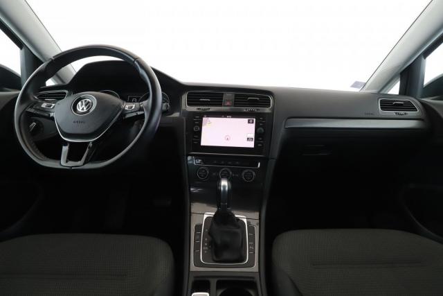Volkswagen Golf image 1