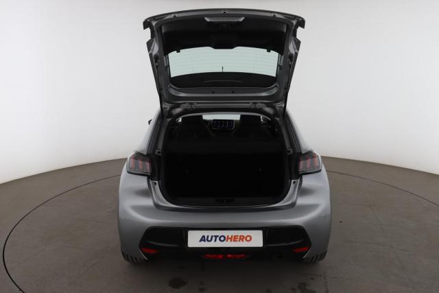 Peugeot 208 image 7