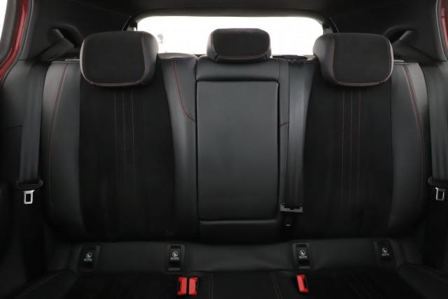 Peugeot 308 image 1