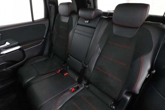 Mercedes Benz Glb image 6