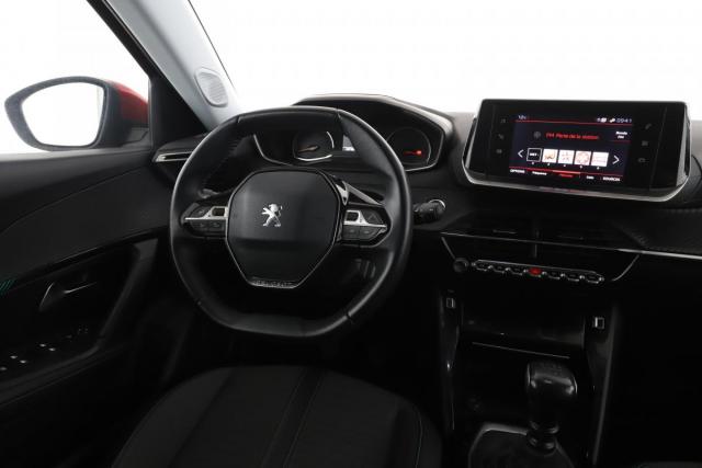 Peugeot 2008 image 2