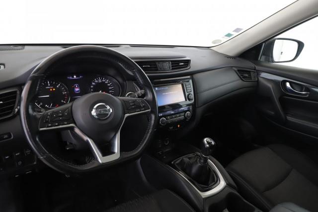 Nissan X-Trail image 2