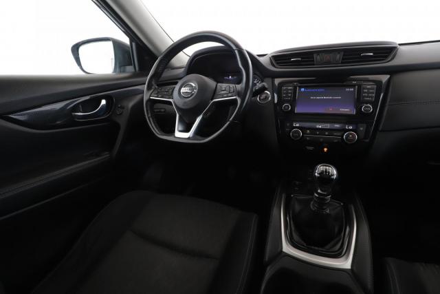 Nissan X-Trail image 9