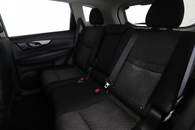 Nissan X-Trail image 5
