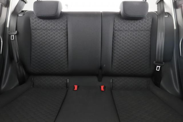 Volkswagen Up! image 3