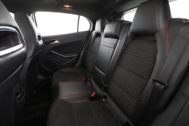 Mercedes Benz Gla image 4