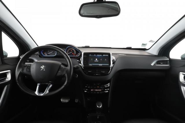 Peugeot 2008 image 3
