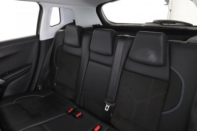 Peugeot 2008 image 6