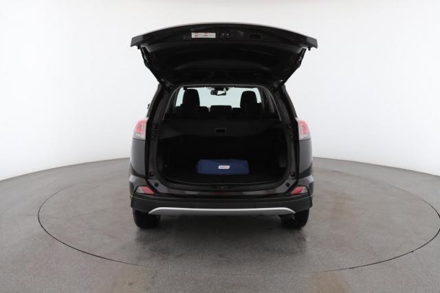 Toyota Rav4 image 2