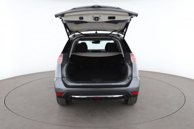 Nissan X-Trail image 2