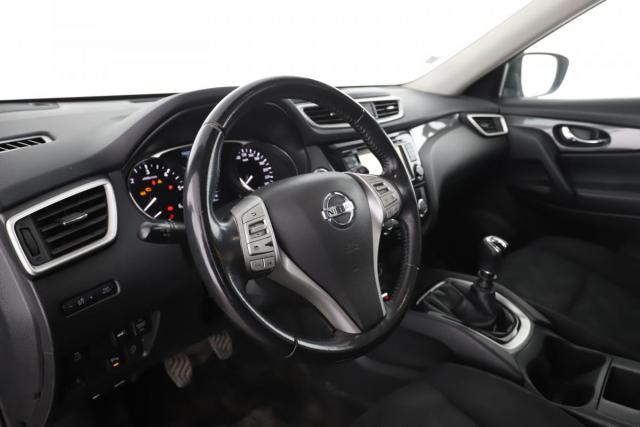 Nissan X-Trail image 1