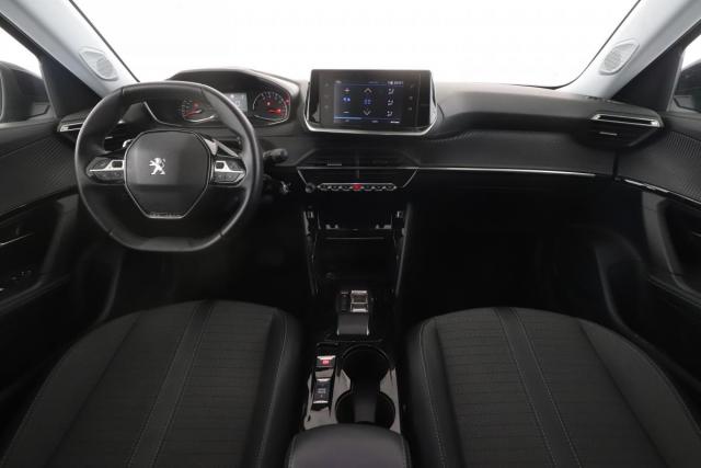 Peugeot 2008 image 6