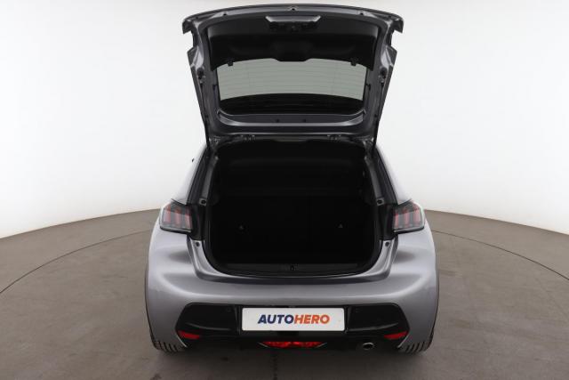 Peugeot 208 image 7