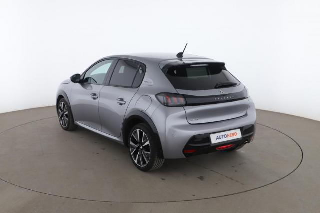 Peugeot 208 image 6