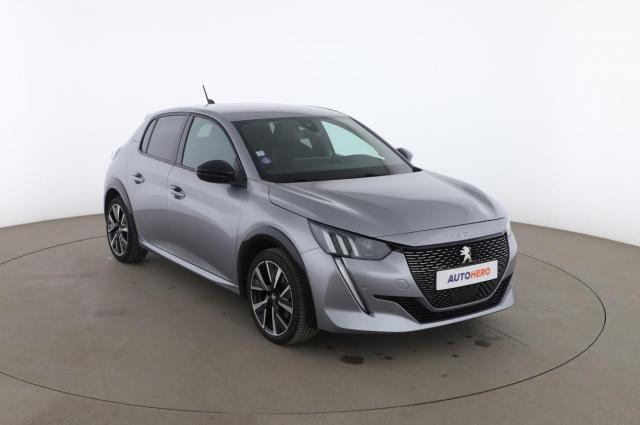 Peugeot 208 image 8