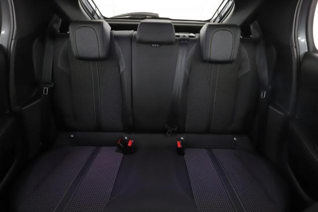 Peugeot 208 image 3