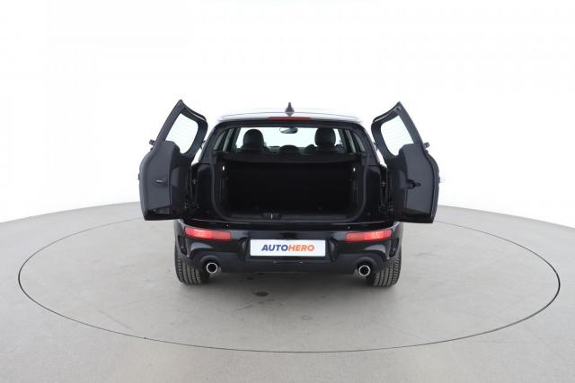 Mini Clubman image 1
