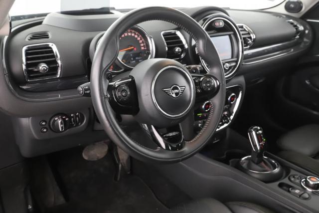 Mini Clubman image 3