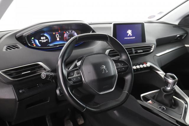 Peugeot 5008 image 2