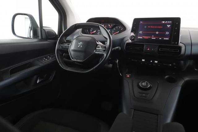 Peugeot Rifter image 9