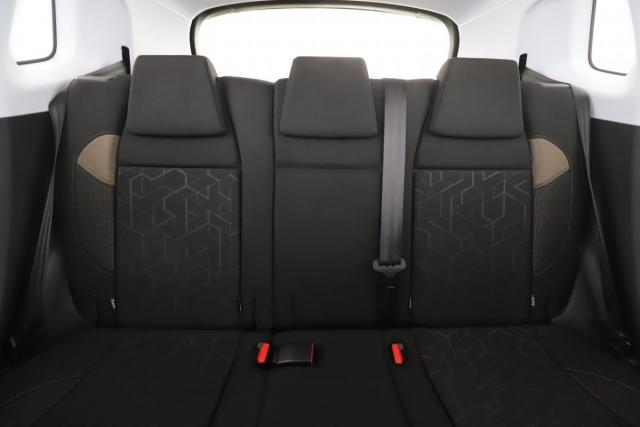 Peugeot 2008 image 7