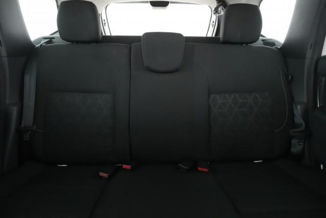 Dacia Duster image 9