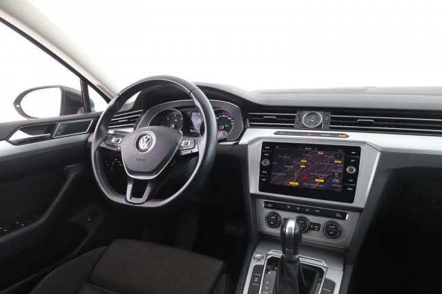 Volkswagen Passat Sw image 6