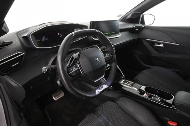 Peugeot 208 image 8
