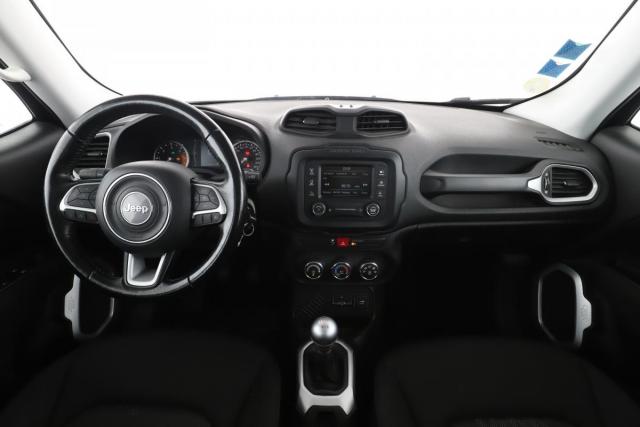 Jeep Renegade image 6