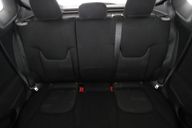 Jeep Renegade image 2