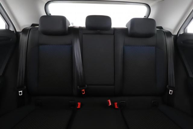 Volkswagen T-Roc image 5
