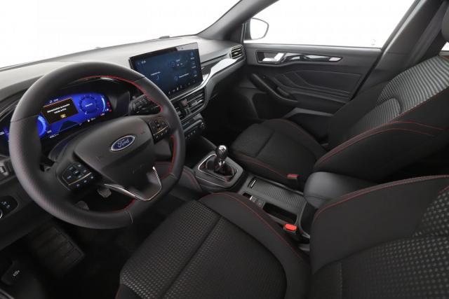 Ford Focus image 2