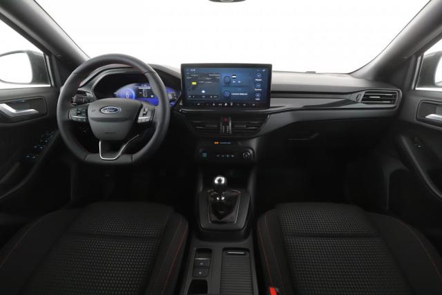 Ford Focus image 9
