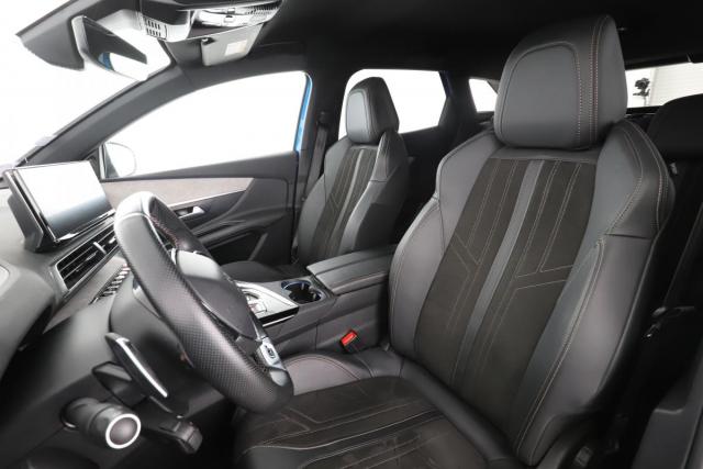 Peugeot 3008 image 3