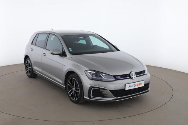 Volkswagen Golf image 8
