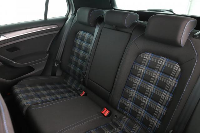 Volkswagen Golf image 4