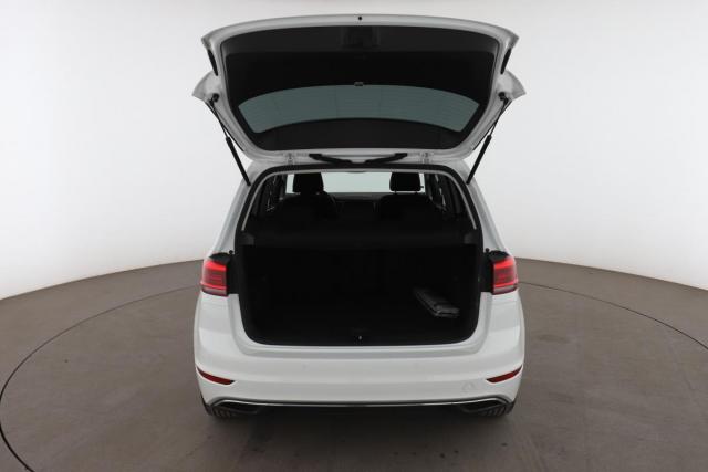 Volkswagen Golf Sportsvan image 9