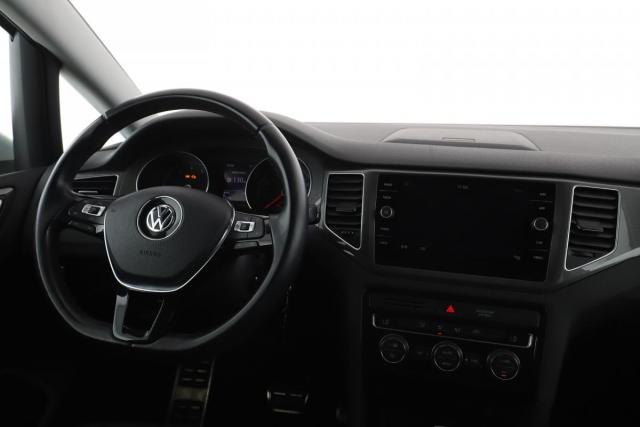 Volkswagen Golf Sportsvan image 6