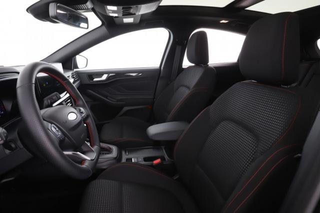 Ford Focus image 5