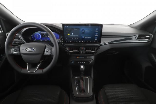 Ford Focus image 6