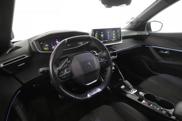 Peugeot 2008 image 7