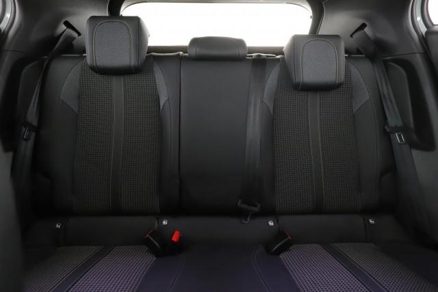 Peugeot 2008 image 4