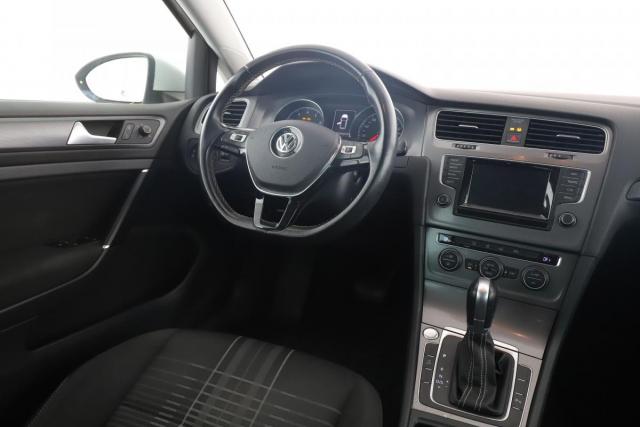 Volkswagen Golf image 7