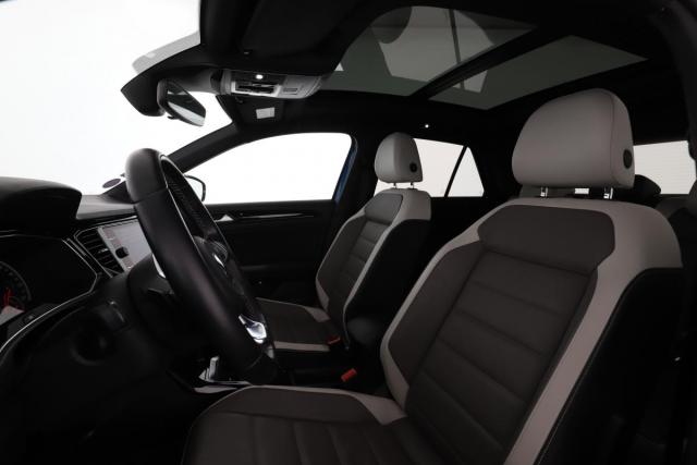 Volkswagen T-Roc image 6