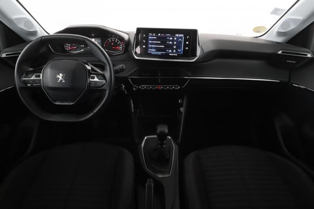 Peugeot 208 image 9