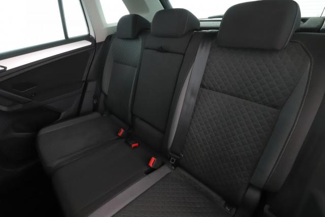 Volkswagen Tiguan image 8